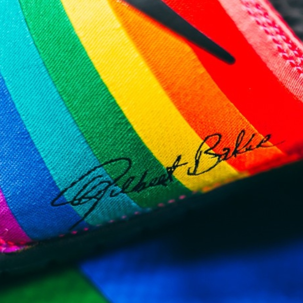 NIKE Benassi JDI Pride Betrue SLIDES Men's - Picture 4 of 12